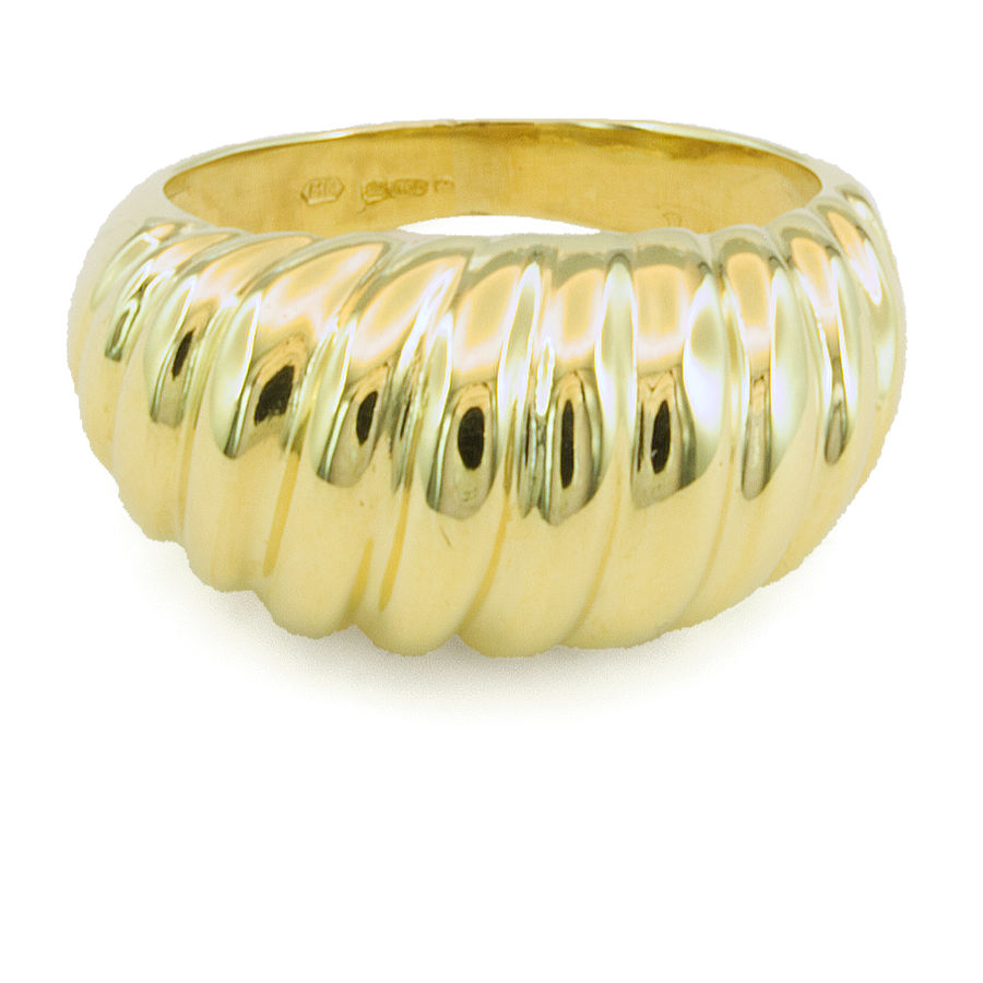 18ct gold 7.7g Ring size M